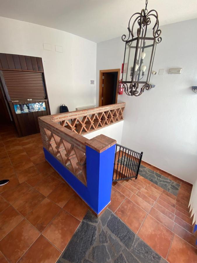 Hotel Rural La Posada De Las Cigueenas Херес-де-лос-Кабальерос Экстерьер фото